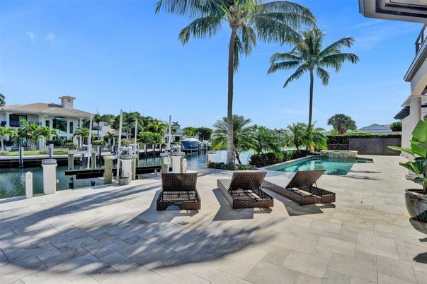 Exterior, Pool, Water