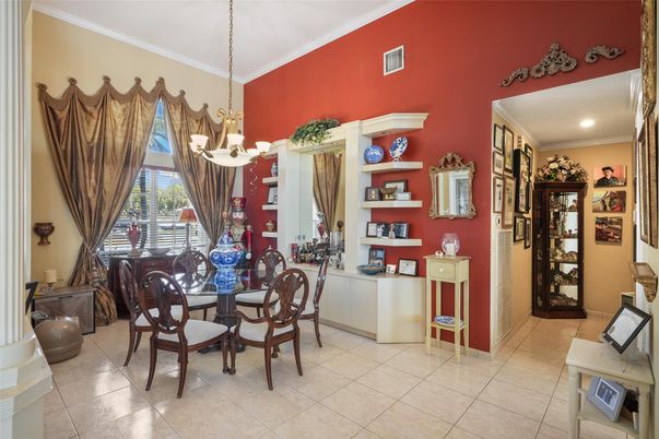 Dining room, Interior, Recessed Lighting