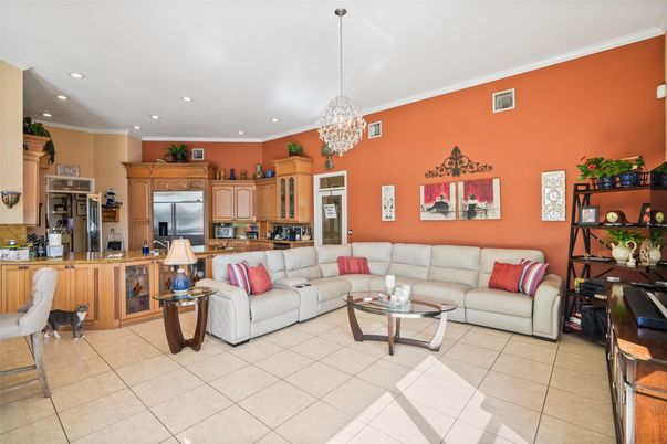 Chandelier, Interior, Kitchen, Living room, Recessed Lighting, Stainless Steel Appliances