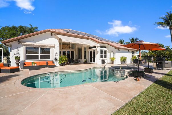 Exterior, Pool, Solar Panels