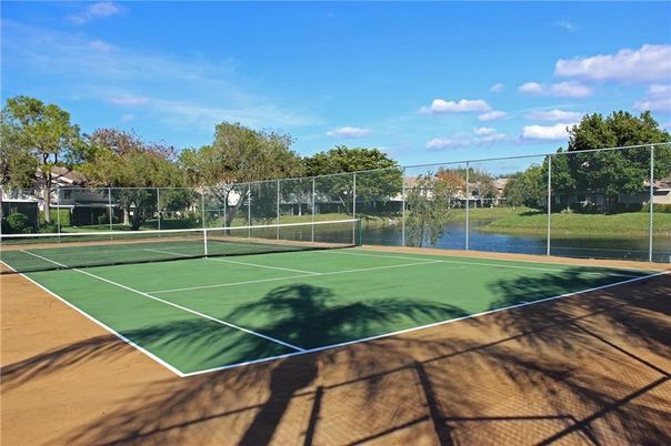 Exterior, Tennis Courts