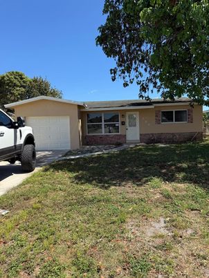 Attached, Exterior, Facade, Brick Facade, Ranch