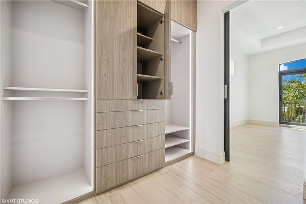 Interior, Recessed Lighting, Walk-in Closets, Wood Texture Flooring