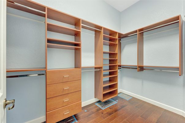 Interior, Walk-in Closets, Wood Texture Flooring