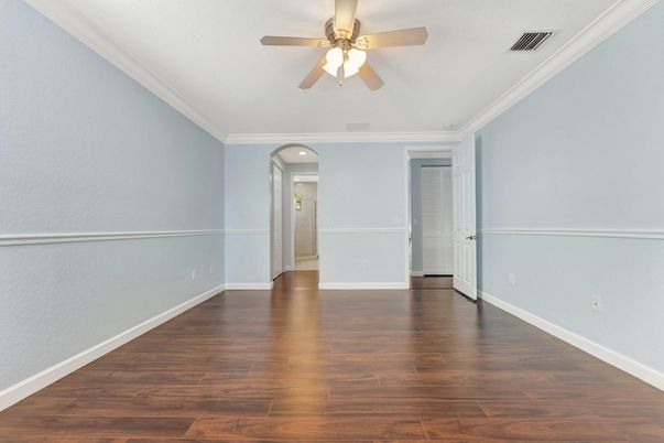 Empty room, Interior, Recessed Lighting, Wood Texture Flooring