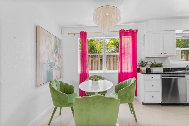 Chandelier, Dining room, Interior, Kitchen