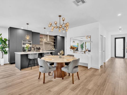 Dining room, Interior, Kitchen, Pendant Lights, Recessed Lighting, Wood Texture Flooring