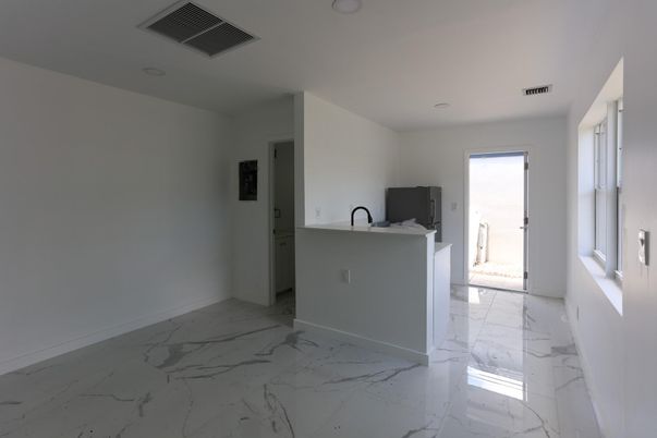 Interior, Kitchen, Marble, Recessed Lighting