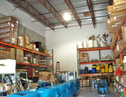 Garage, Interior