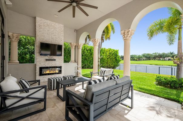 Exterior, Fireplace, Water