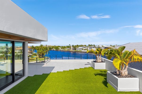 Backyard, Exterior, Water