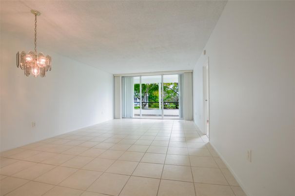 Chandelier, Empty room, Interior