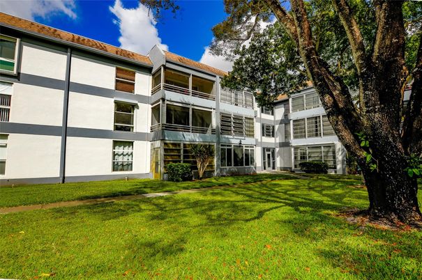 Backyard, Exterior, Facade, Condo Building