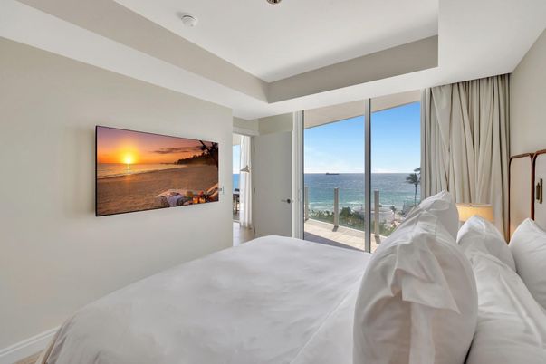 Bedroom, Interior, Water