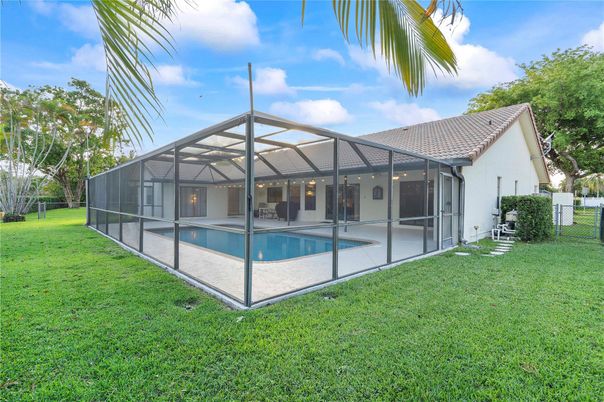 Backyard, Exterior, Pool