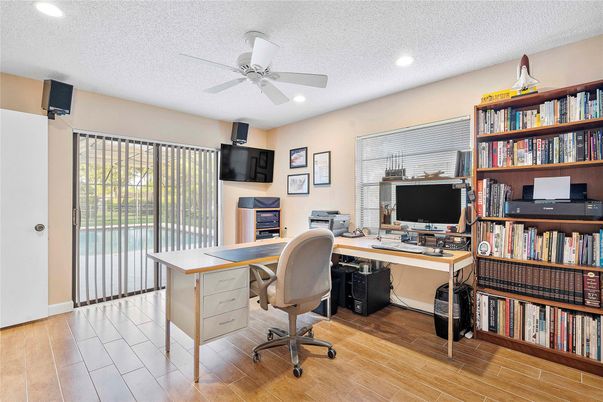 Home Office, Interior, Recessed Lighting, Wood Texture Flooring