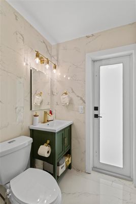 Bathroom, Interior, Marble, Marble Walls