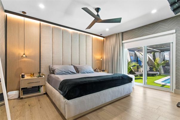 Bedroom, Interior, Recessed Lighting, Wood Texture Flooring