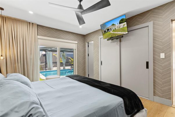 Bedroom, Interior, Recessed Lighting, Wood Texture Flooring