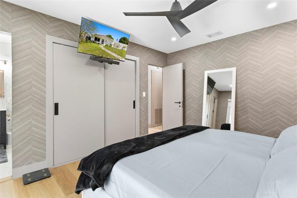 Bedroom, Interior, Recessed Lighting, Wood Texture Flooring