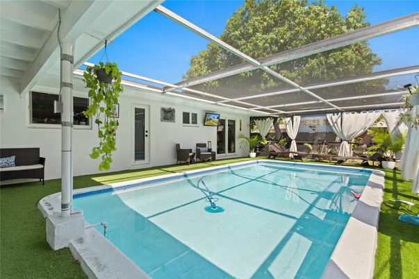 Glass Ceilings, Interior, Pool, Sun Room