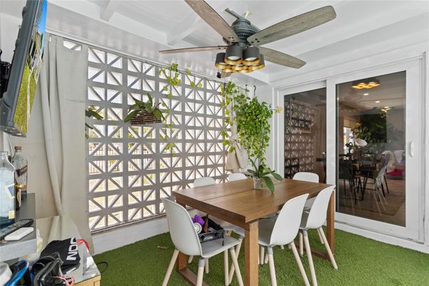 Dining room, Interior