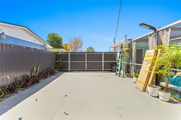 Backyard, Exterior
