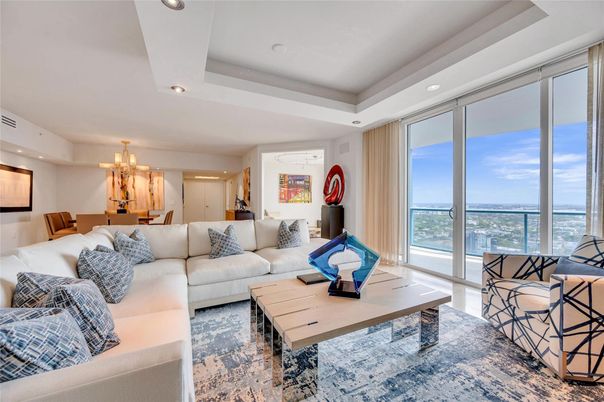 Chandelier, Dining room, Interior, Living room, Recessed Lighting