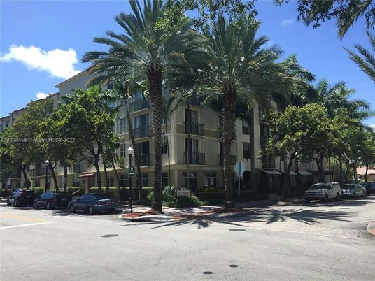 Exterior, Facade, Condo Building