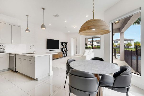 Dining room, Interior, Kitchen, Pendant Lights, Recessed Lighting