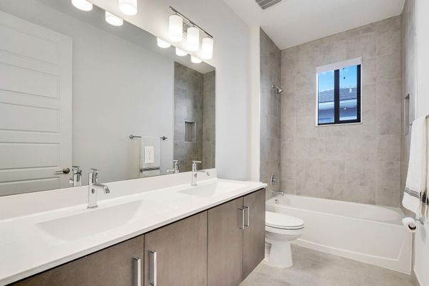 Bathroom, Dual Sink Vanities, Interior