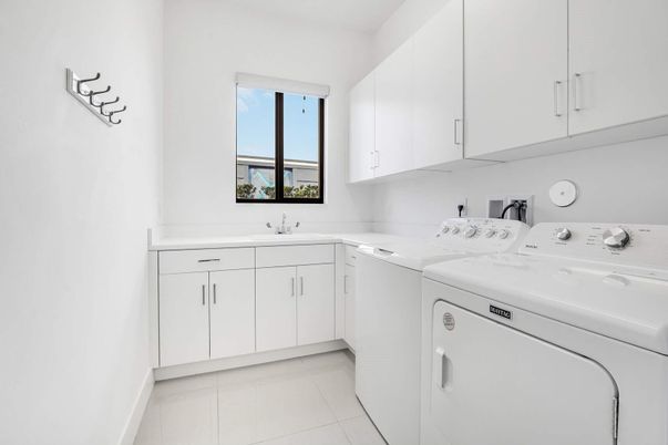 Interior, Washer