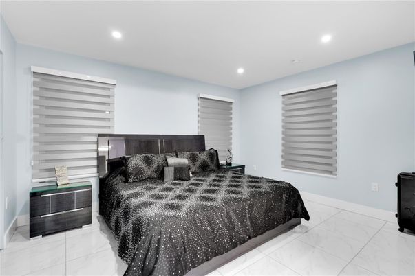 Bedroom, Interior, Marble, Recessed Lighting