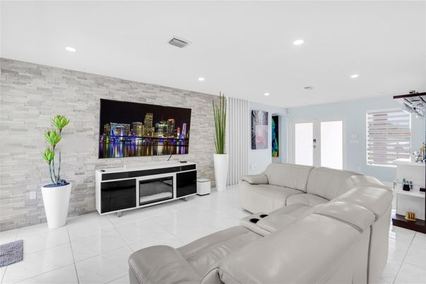 Interior, Living room, Recessed Lighting, Stone Walls