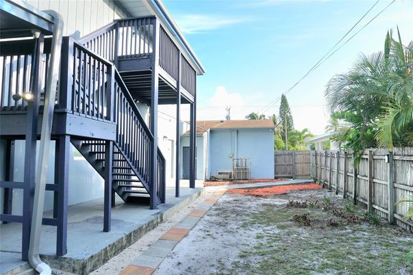 Backyard, Exterior