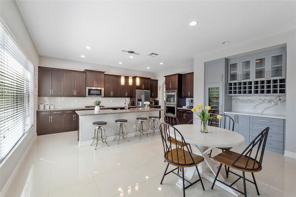 Dining room, Interior, Kitchen, Pendant Lights, Recessed Lighting, Stainless Steel Appliances