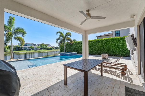 Exterior, Pool, Water