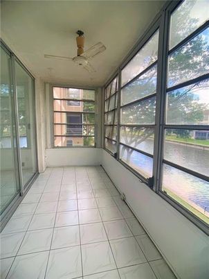 Empty room, Interior, Sun Room