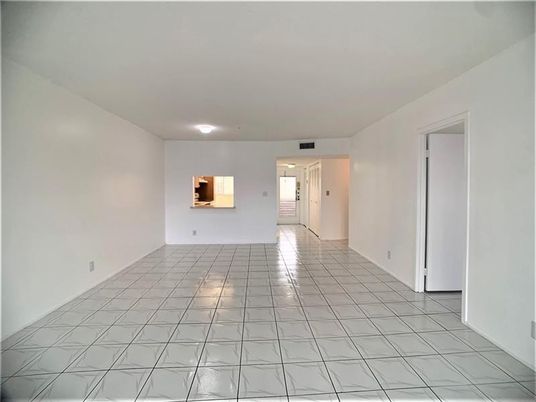 Empty room, Interior, Marble, Recessed Lighting