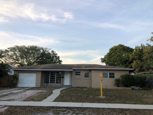Attached, Backyard, Exterior, Facade, Ranch