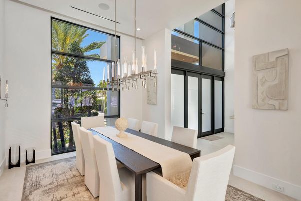 Dining room, Interior, Pendant Lights, Recessed Lighting
