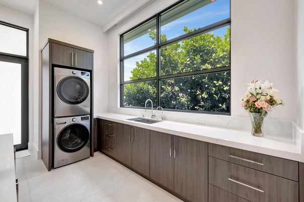 Interior, Recessed Lighting, Utility Closets, Washer