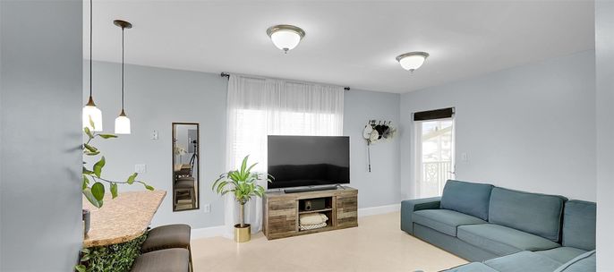 Interior, Living room, Pendant Lights
