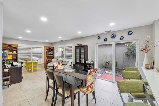 Dining room, Interior, Recessed Lighting