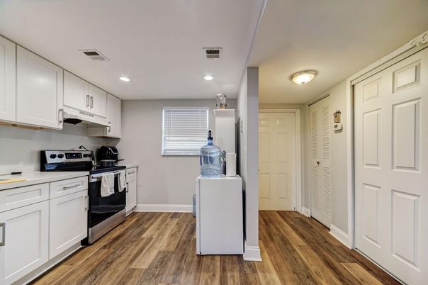 Interior, Kitchen, Recessed Lighting, Wood Texture Flooring