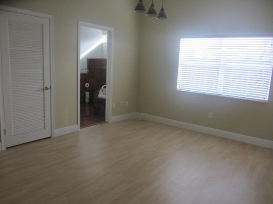 Empty room, Interior, Pendant Lights, Wood Texture Flooring