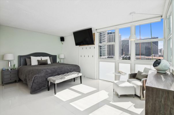 Bedroom, Interior, Pendant Lights