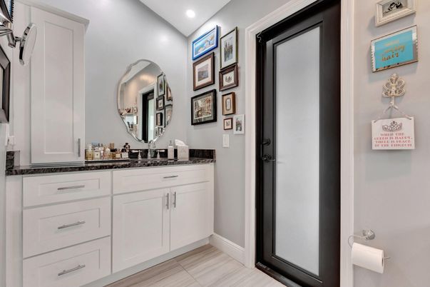 Bathroom, Dual Sink Vanities, Interior, Recessed Lighting