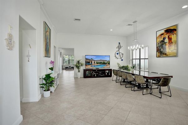 Dining room, Interior, Pendant Lights, Recessed Lighting