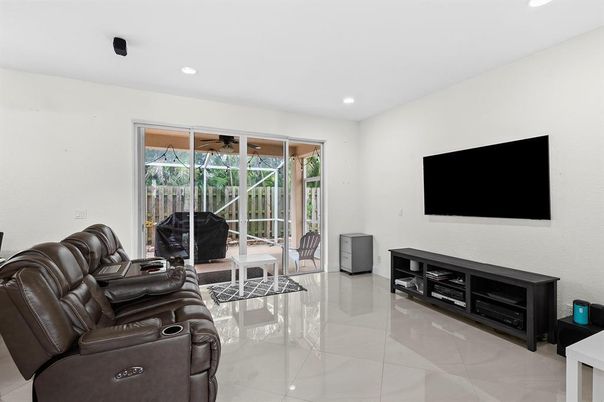 Home Theatre Room, Interior, Living room, Recessed Lighting